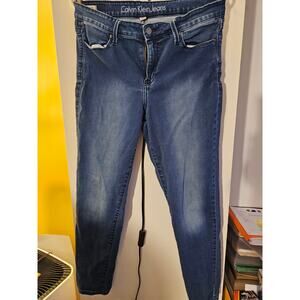 Calvin Klein Blue Jeans/Legging - Women's 31 Regular